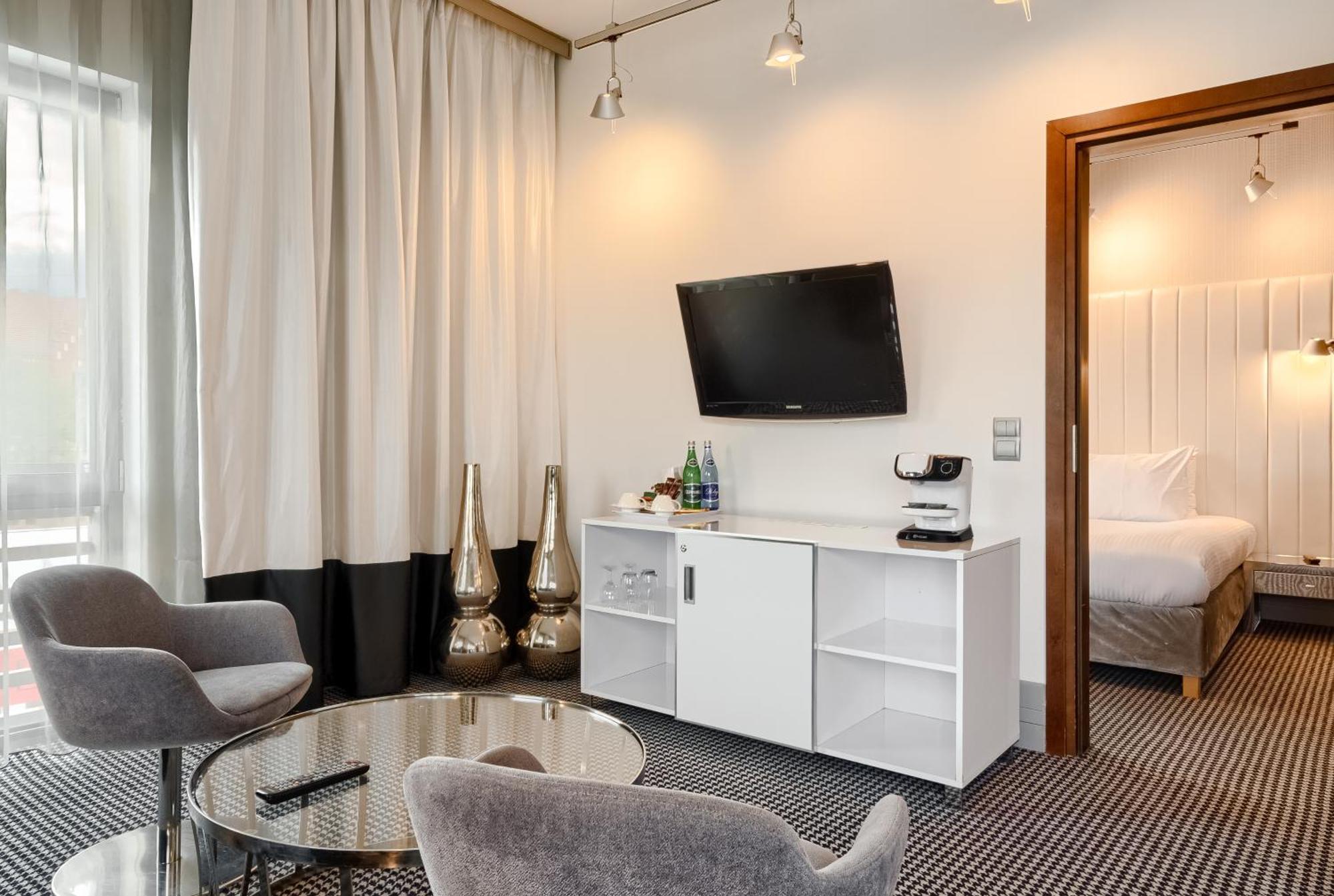 Qubus Hotel Bydgoszcz Exterior photo